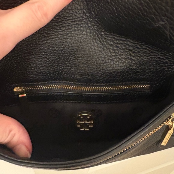 Tory Burch Black Leather Shoulder Bag - Picture 4 of 5